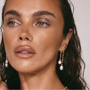 Gold Pearl Drop Earrings